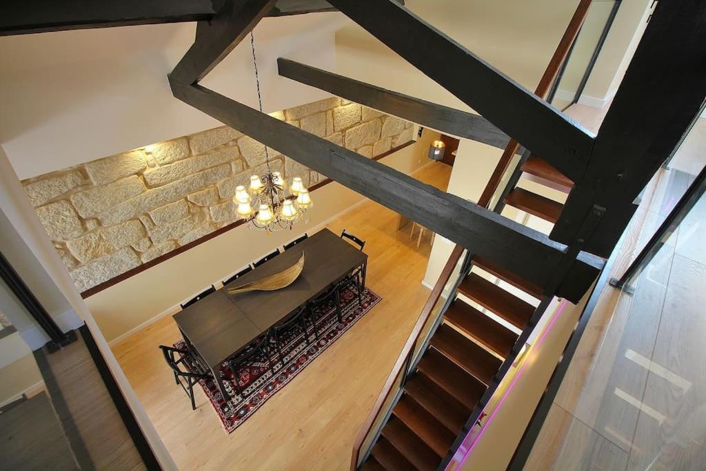 Apartment Heart Of The 7 !